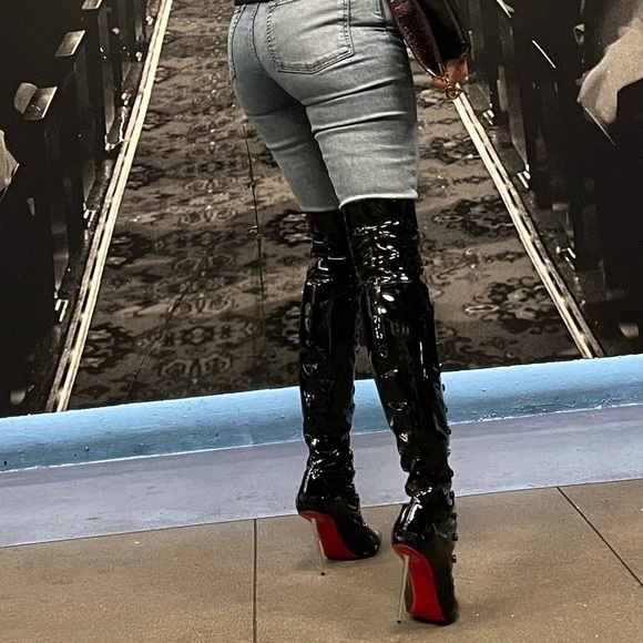 CHRISTIAN LOUBOUTIN Epic French 100mm Over-the-Knee Patent Stiletto Boot- SZ 40 - Picture 5 of 15
